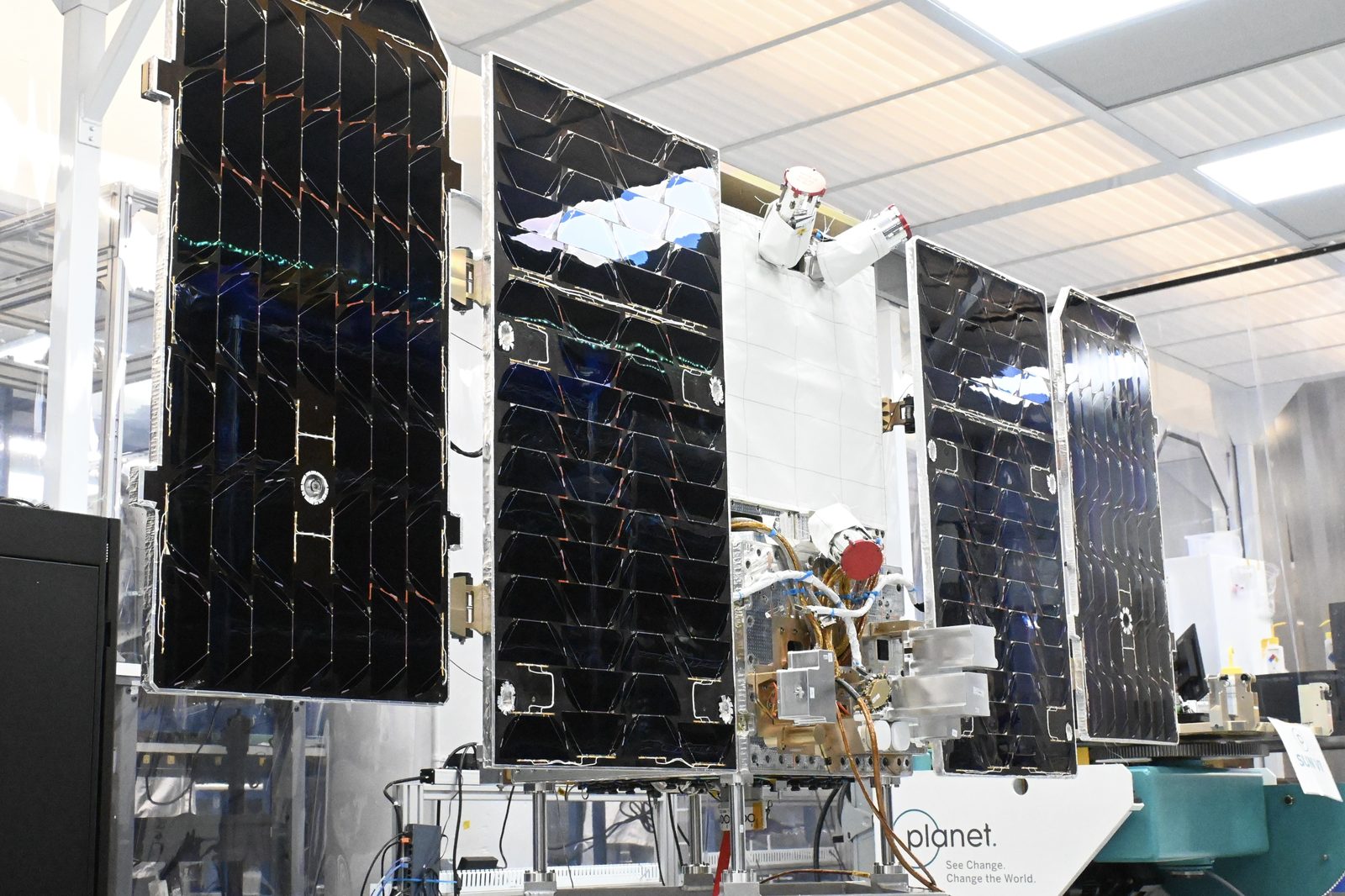 Google birinchi TPU chipini kosmosga yubordi — Project Suncatcher tajribasi boshlandi